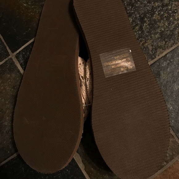 NWT Bobby Brooks Sandal Flip Flops - Picture 5 of 5